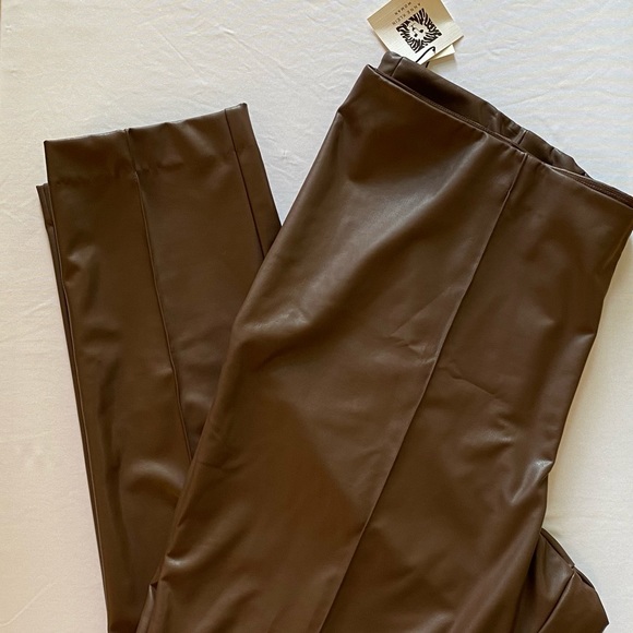 Anne Klein Plus Size Faux-Leather Pants Size 3X Brown - Picture 3 of 4